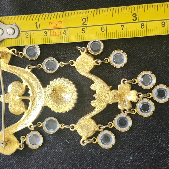 Vintage Goldette Brooch Pin dangle chandelier style Gold Tone Jewelry - Picture 6 of 7